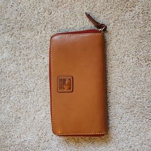 Dooney and bourke florentine large zip wallet